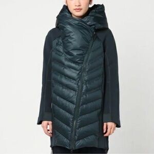 Nike Women's Tech Fleece Aeroloft 800 Down Parka